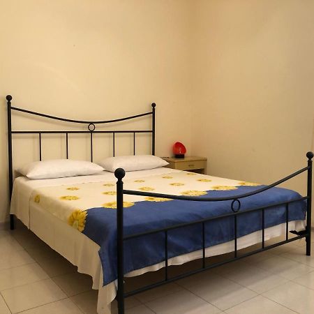 Residenza Iris Vista Mare Villa Галиполи Екстериор снимка