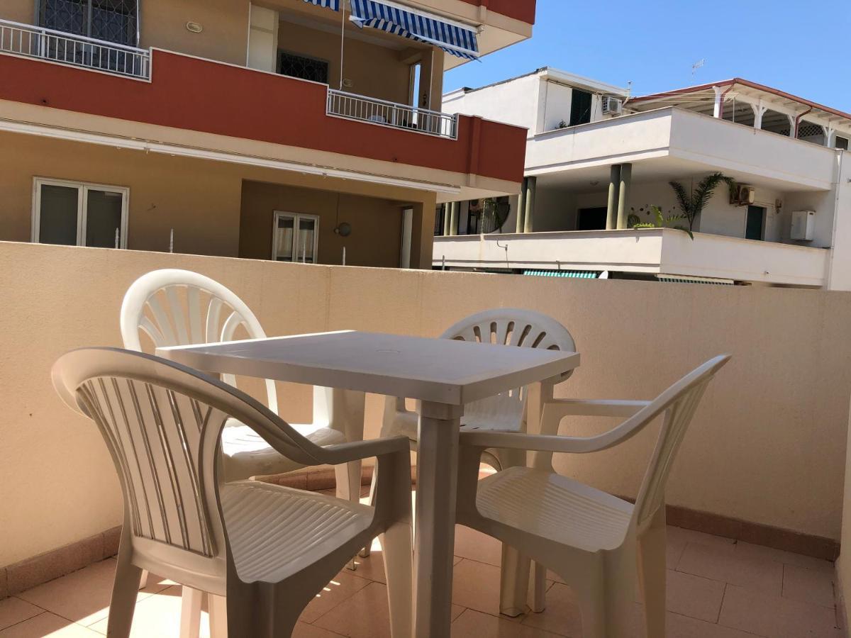 Residenza Iris Vista Mare Villa Галиполи Екстериор снимка