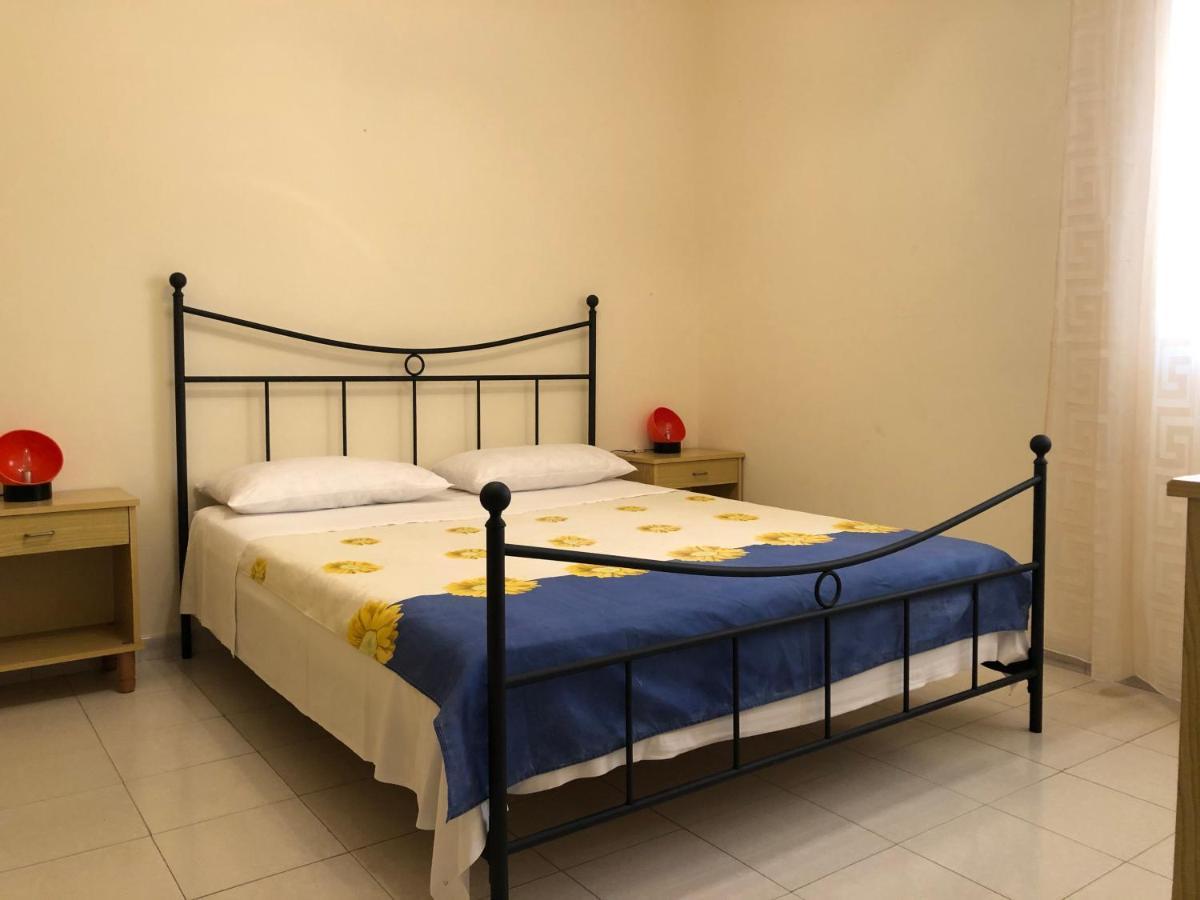 Residenza Iris Vista Mare Villa Галиполи Екстериор снимка